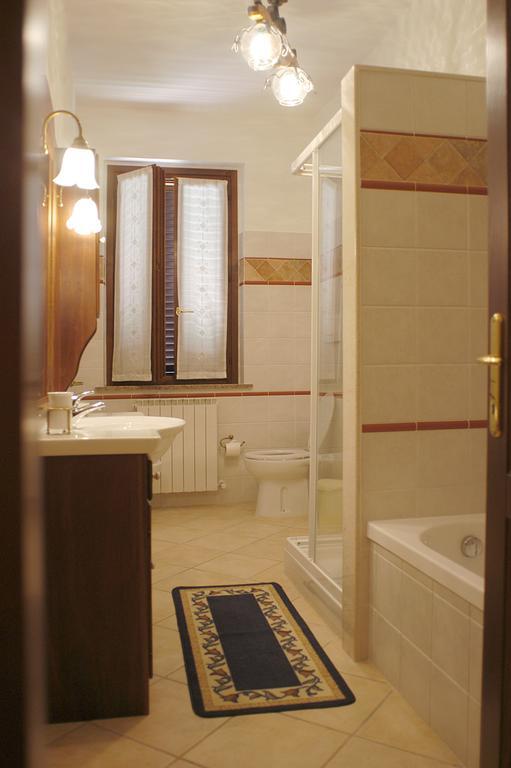 Villa Poggio Bella Vista à Castiglione del Lago Chambre photo